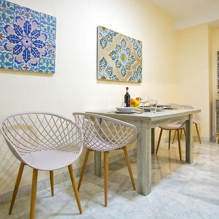 Charming Corners Romero Seville Luaran gambar