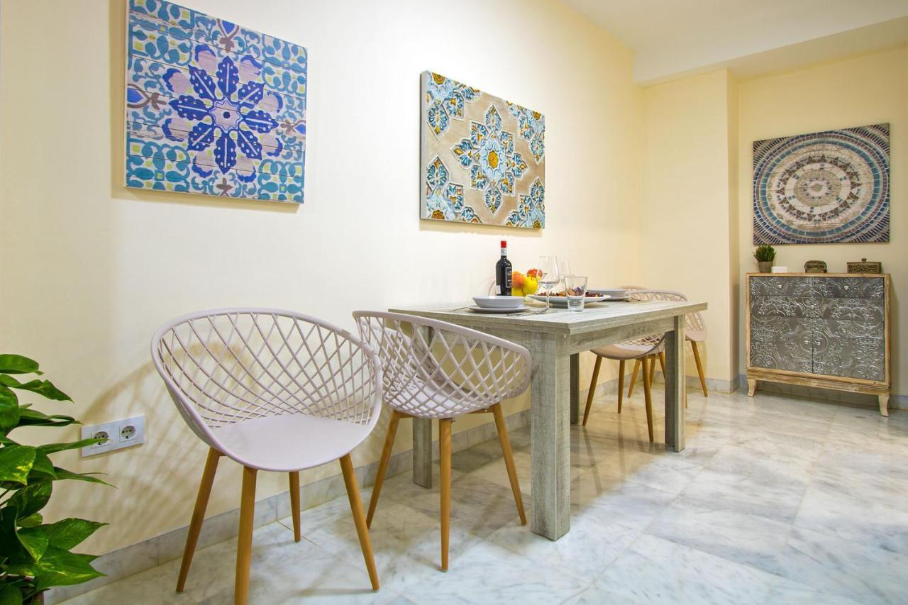 Charming Corners Romero Seville Luaran gambar